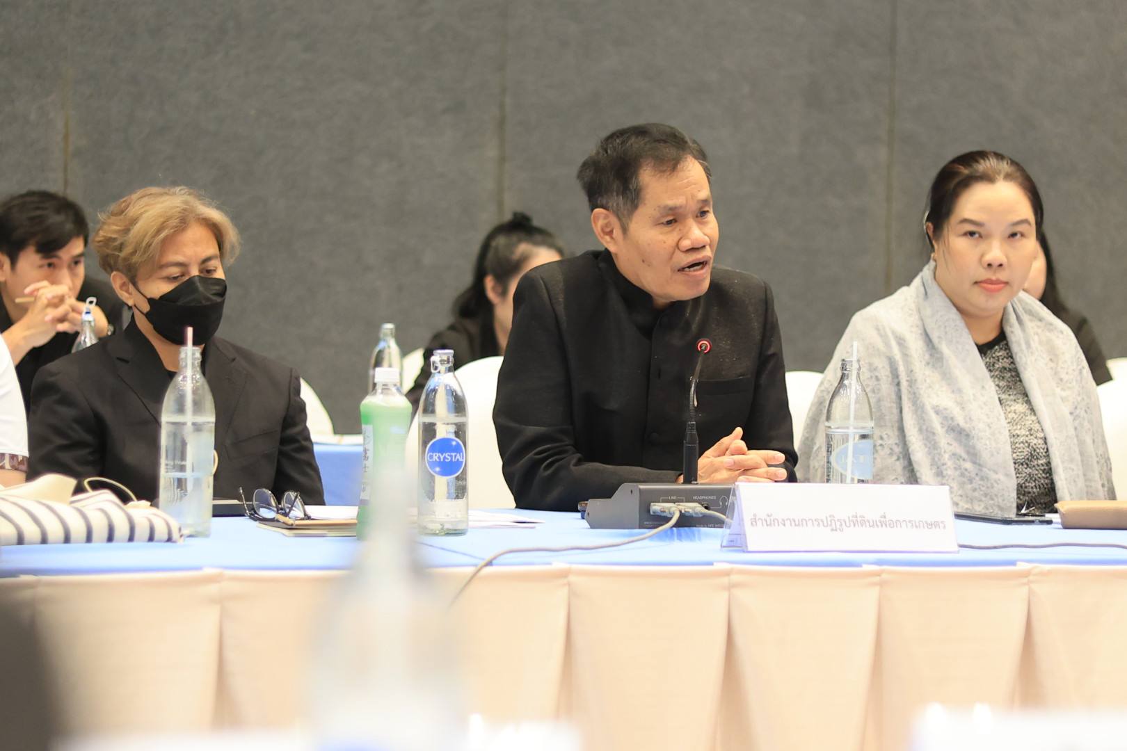 title - ส.ป.ก. ร่วมประชุมหารือเพื่อระดมความคิดเห็นและข้อเสนอแนะต่อรายงานติดตาม ตรวจสอบ และประเมินผลการใช้ที่ดินของประเทศไทยให้เหมาะสมกับสภาพที่ดินและศักยภาพที่ดิน ภาคตะวันออกเฉียงเหนือ